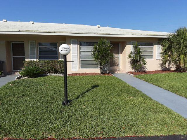 20886 Vinesta Cir