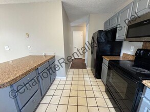 1619 Teddington Dr in Charlotte, NC - Building Photo - Building Photo