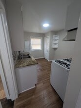 4488 W 150th St, Unit Down in Cleveland, OH - Building Photo - Building Photo