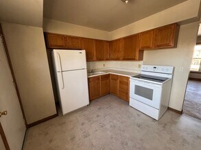 2607-2609 Magnolia Dr in Bettendorf, IA - Building Photo - Building Photo