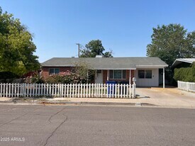 106 E Linda Ln in Gilbert, AZ - Building Photo