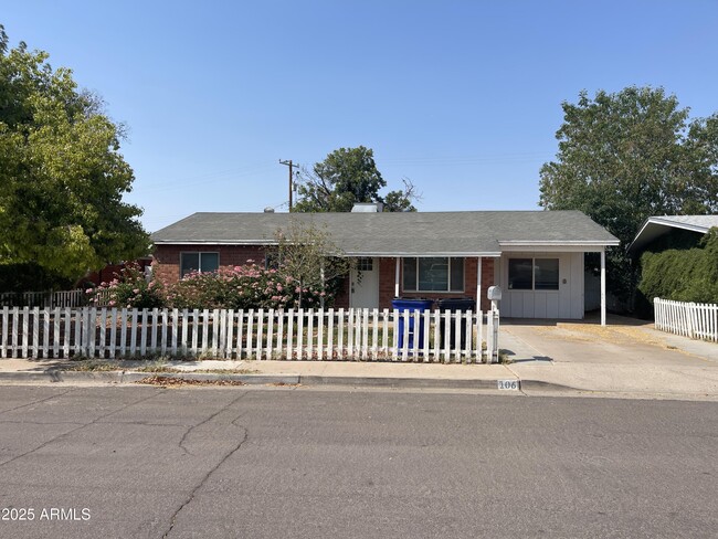 property at 106 E Linda Ln