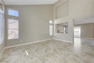 170 Mirador St in Henderson, NV - Building Photo - Building Photo