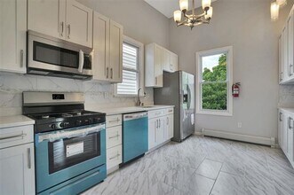 126 75th St in North Bergen, NJ - Building Photo - Building Photo