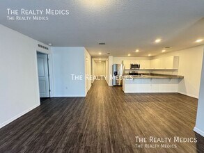 392 Aster Ct in Poinciana, FL - Building Photo - Building Photo