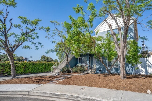 property at 711 N Howard St