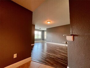 4548 Commander Dr-Unit -1412 in Orlando, FL - Building Photo - Building Photo