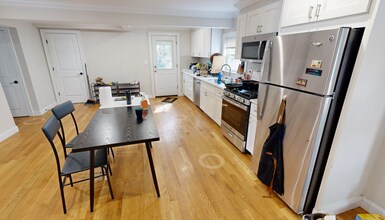 60 Gordon St, Unit 2 in Boston, MA - Foto de edificio - Building Photo