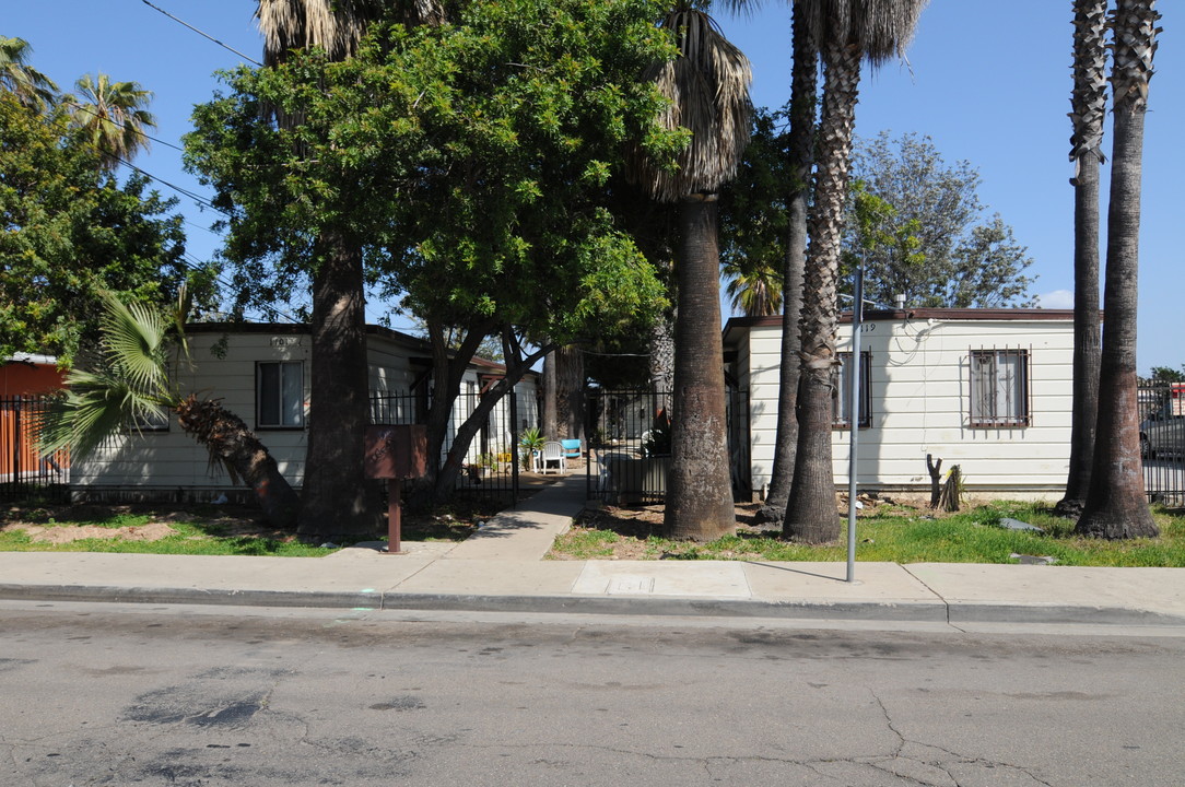 1101 E Ave in National City, CA - Foto de edificio