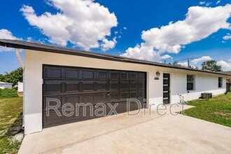 160 Marie Dr in West Palm Beach, FL - Building Photo - Building Photo