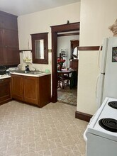 1220 W Packard St, Unit Lower Unit in Appleton, WI - Building Photo - Building Photo