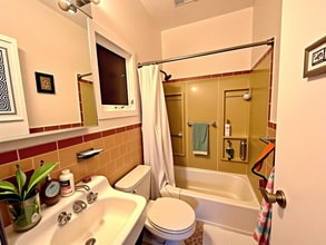 19 Irving St, Unit 8 in Boston, MA - Building Photo - Building Photo
