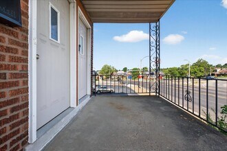 3844 Gravois Ave in St. Louis, MO - Building Photo - Building Photo