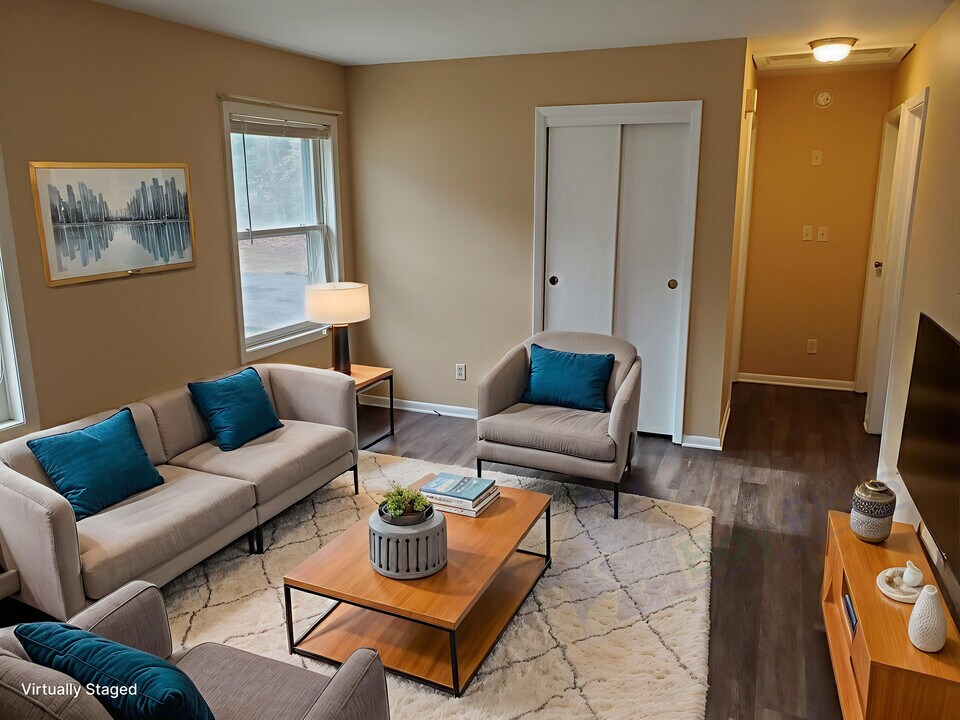 47428 Sewell Rd, Unit 2 in Lexington Park, MD - Building Photo