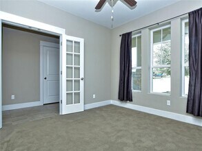 721 Clear Stream Crossing in Austin, TX - Building Photo - Building Photo