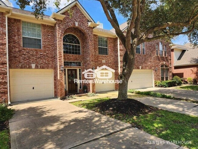 property at 1408 S Friendswood Dr