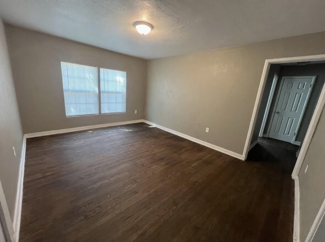 property at 2400 S Cedar St