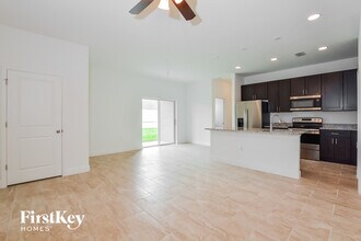 492 Britten Dr in Poinciana, FL - Building Photo - Building Photo