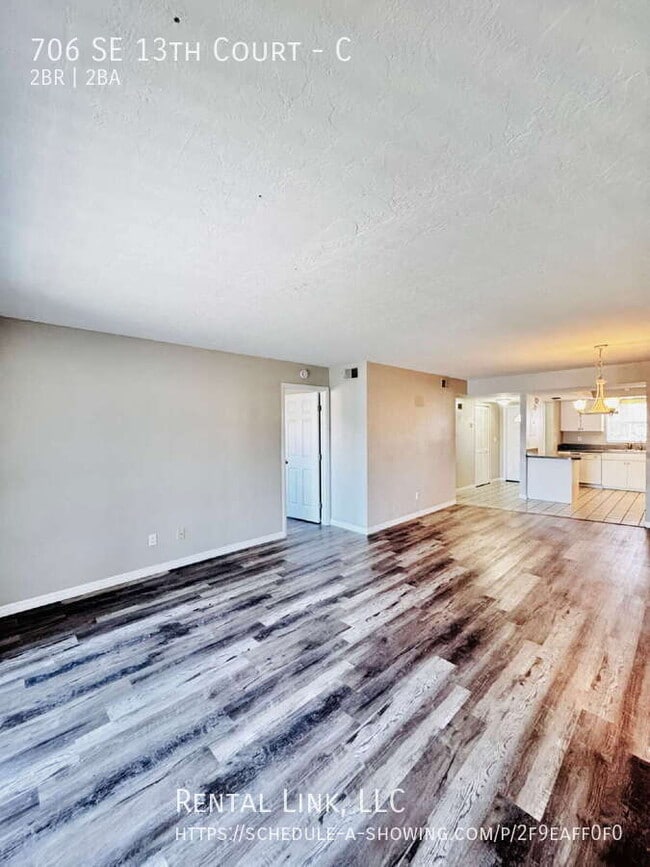 property at 706 SE 13th Ct