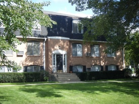 244 N Smith St in Palatine, IL - Building Photo