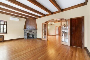 2314 Palisade Ave in Weehawken, NJ - Building Photo