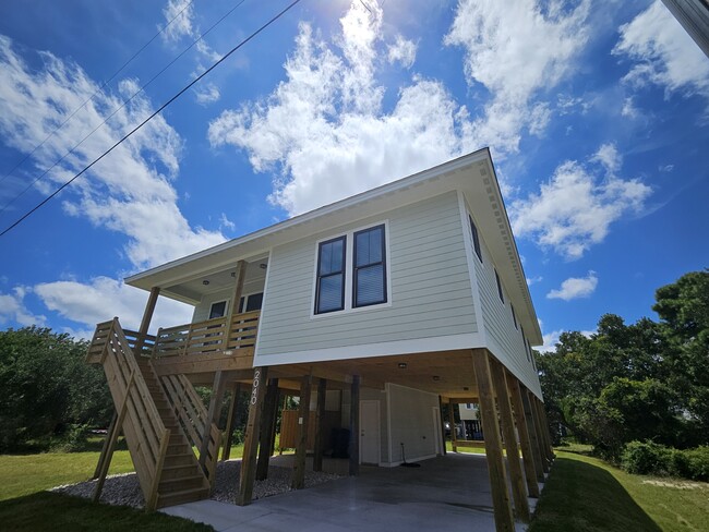 property at 2040 Smithfield St