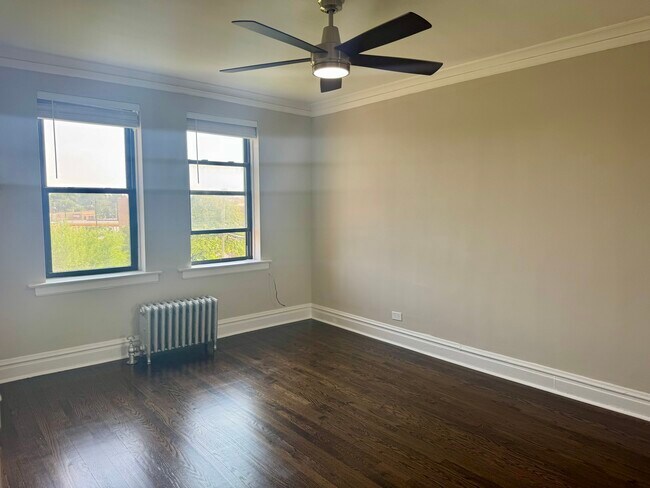 3149 N Springfield Ave in Chicago, IL - Building Photo - Building Photo