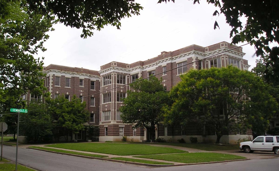 Black Apartments in Okmulgee, OK - Building Photo