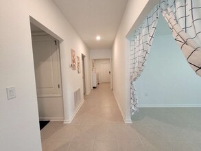 2319 Green Valley St in Daytona Beach, FL - Building Photo - Building Photo