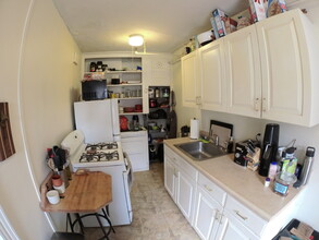 1615 Commonwealth Ave in Boston, MA - Building Photo - Building Photo