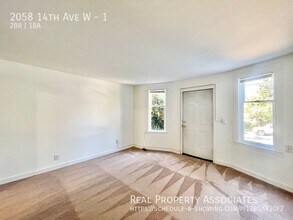2058 14th Ave W-Unit -1 in Seattle, WA - Building Photo - Building Photo