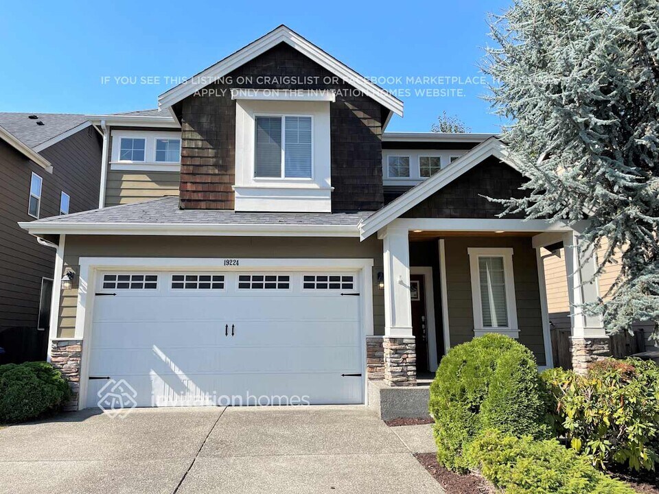 19224 91st Ave E in Graham, WA - Building Photo