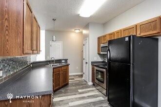 9 Joggins Dr in Simpsonville, SC - Foto de edificio - Building Photo