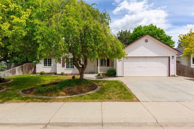 property at 1230 N Cabrillo Ave