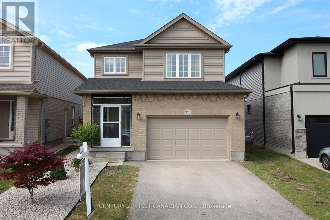 910-910 Reeves Ave in London, ON - Building Photo