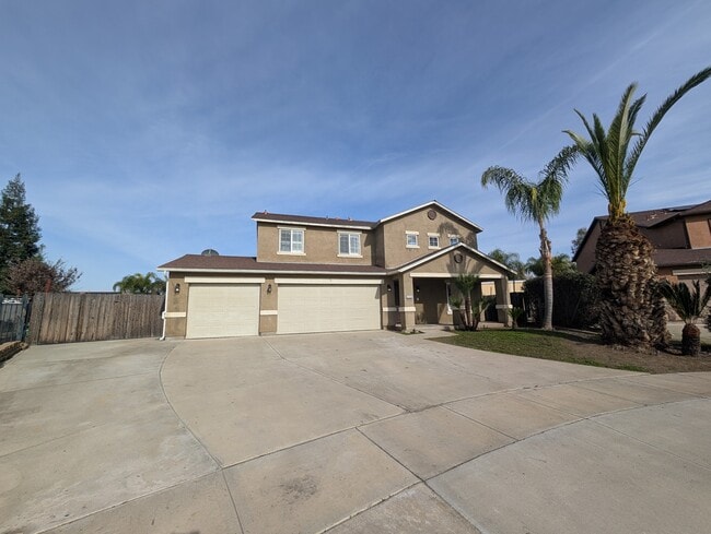 3200 S Jensen Ct in Visalia, CA - Building Photo - Building Photo