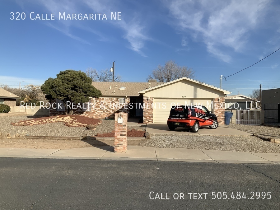 320 Cll Margarita NE in Los Lunas, NM - Building Photo