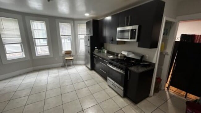 3147-3149 Washington St, Unit 2