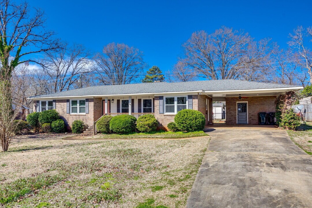 1615 Tillman St in Rock Hill, SC - Building Photo