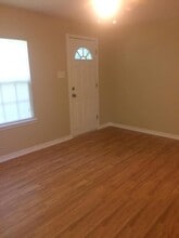 221 Bowen Loop in Cleveland, TX - Building Photo - Building Photo