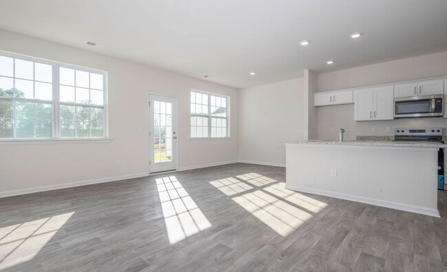 1406 Maltese Ln in Greensboro, NC - Building Photo - Building Photo