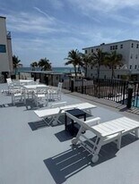 321 Wilson St in Hollywood, FL - Building Photo