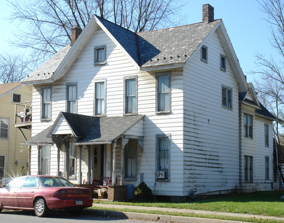 243 N Main St in Jersey Shore, PA - Building Photo