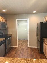 312 S 5th St in Selah, WA - Building Photo - Building Photo
