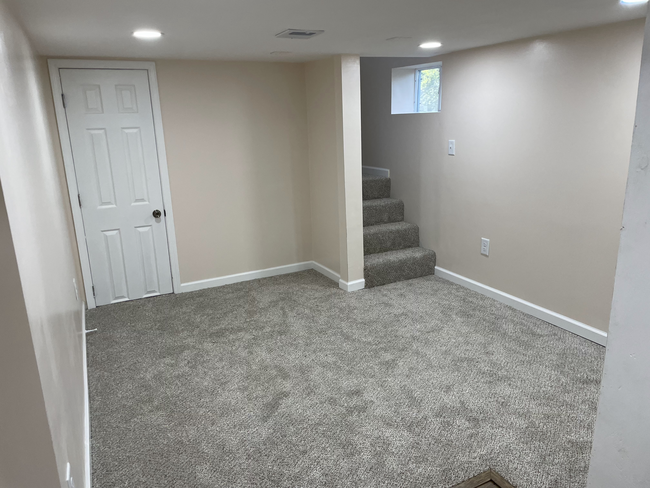 property at 607 N Harris St