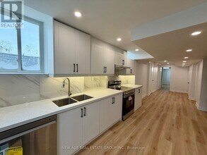 47 Mountain Heights Pl in Hamilton, ON - Building Photo - Building Photo