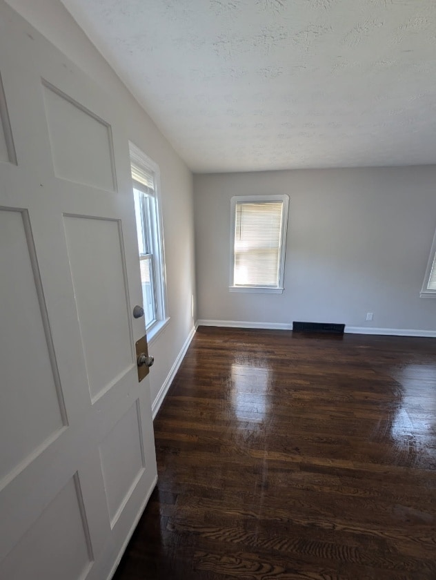 4488 W 150th St, Unit Down in Cleveland, OH - Building Photo - Building Photo