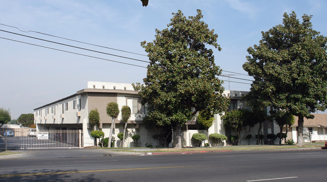 California Apartments in Riverside, CA - Building Photo - Building Photo