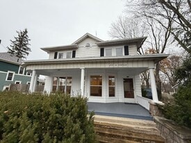 200 W Vistula St in Bristol, IN - Building Photo