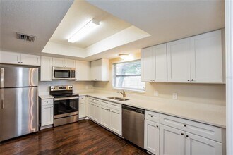 4506 9th St W in Bradenton, FL - Building Photo - Building Photo